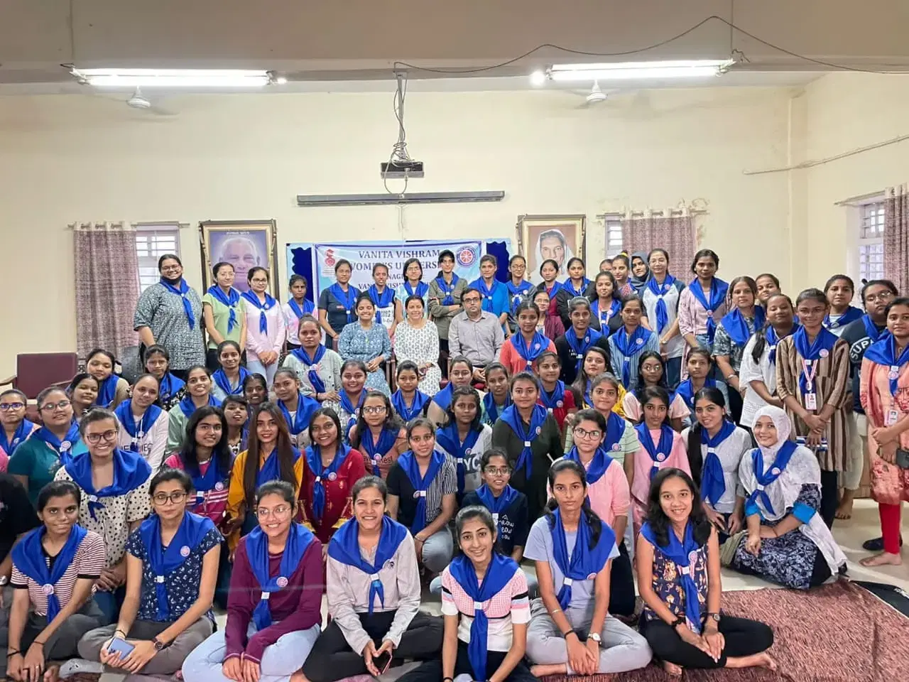 Vanita Vishram Women'S University Surat College Album photo 11